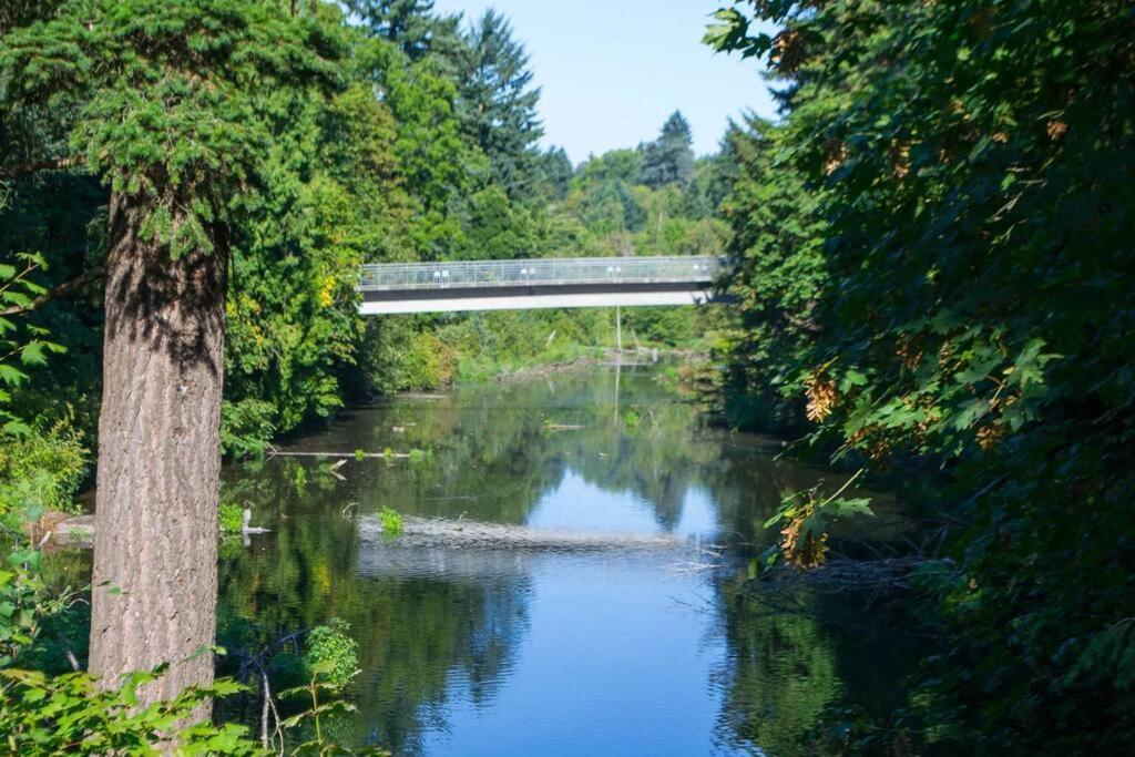 ポートランドHeart Of Woodstock, 10 Min Walk To Reed, With Private Garage!アパートメント エクステリア 写真